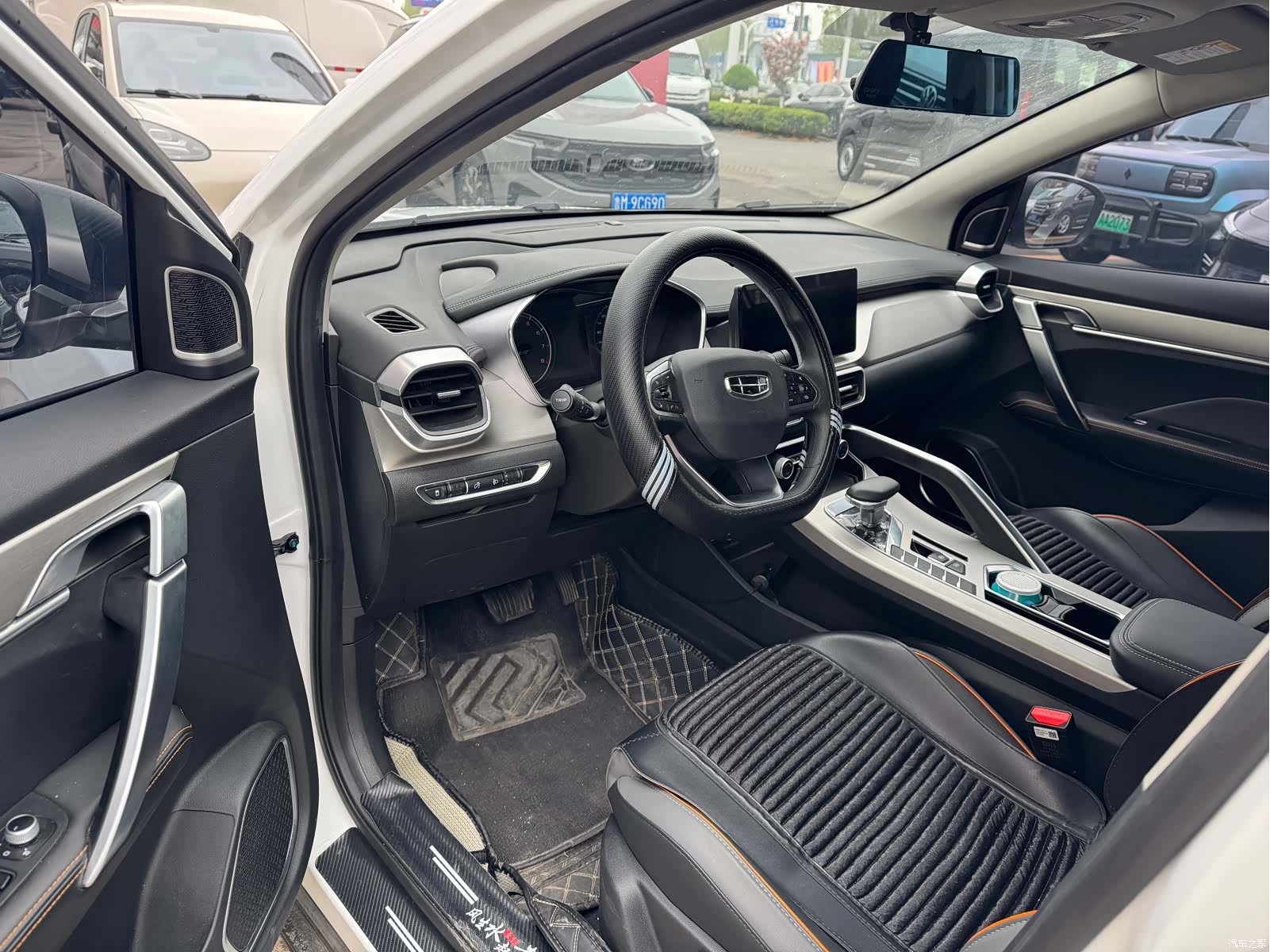 Geely Coolray, 2024 10