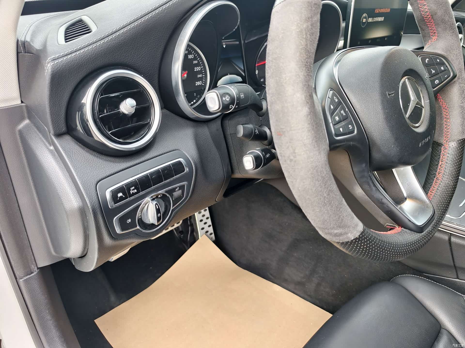 Mercedes-Benz C-Class, 2015 9