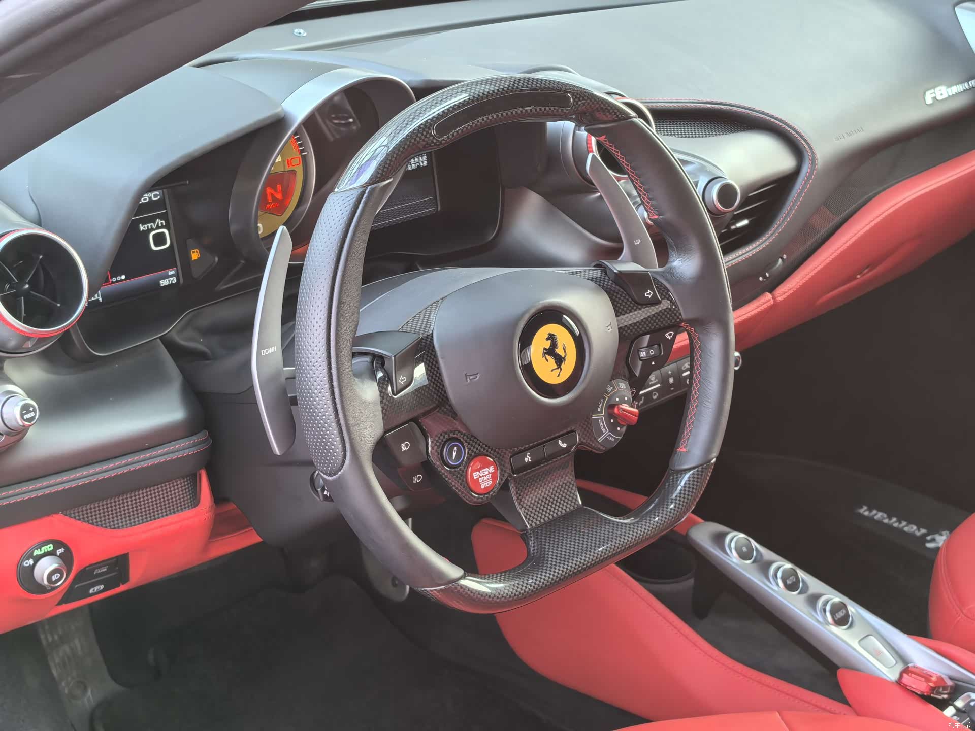 Ferrari F8, 2022 7