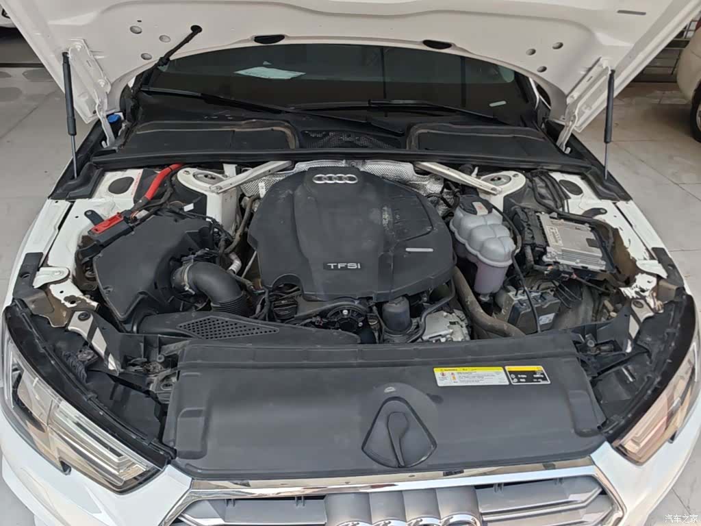 Audi A4L, 2019 20