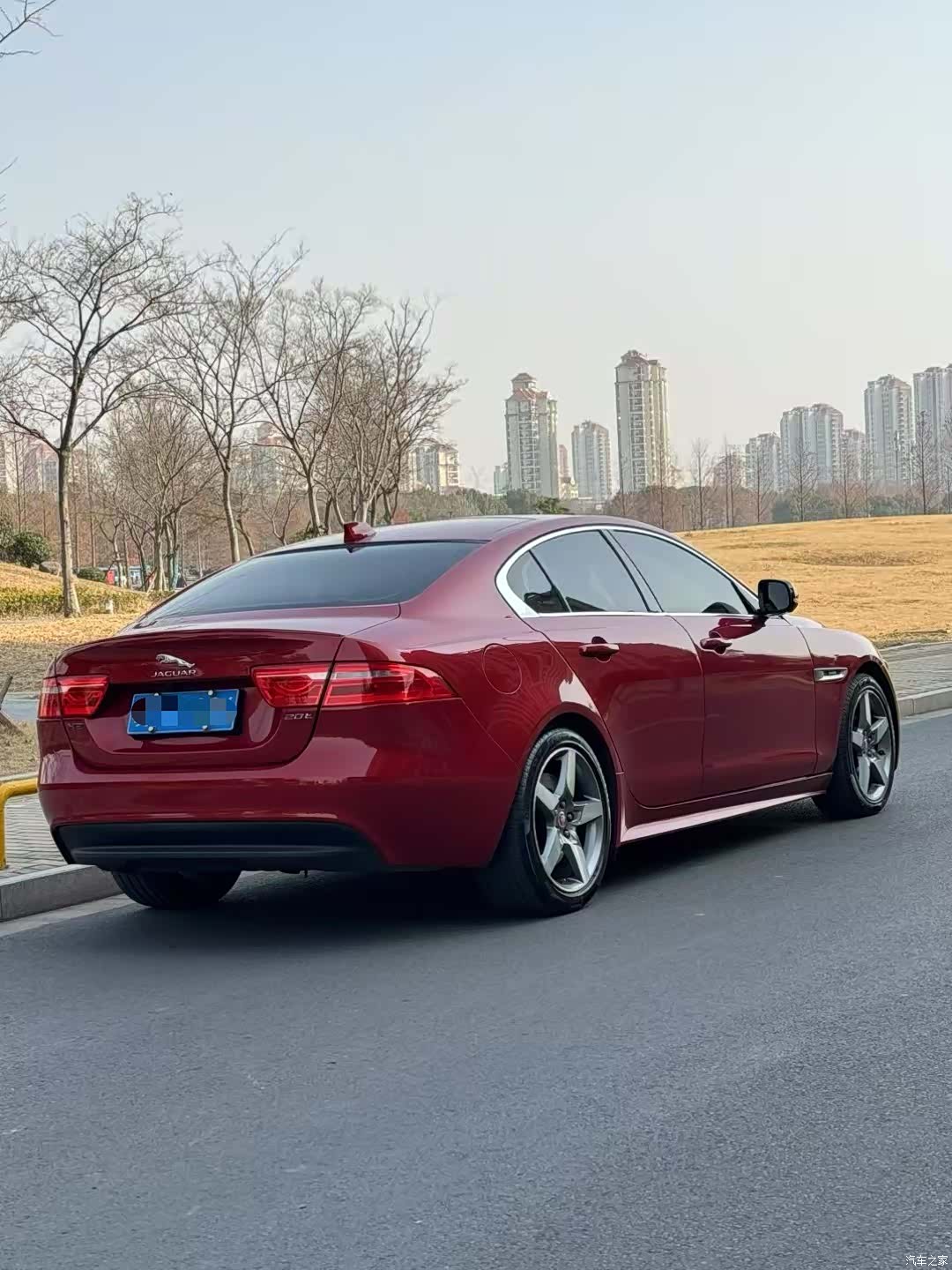 Jaguar XE, 2016 все фото