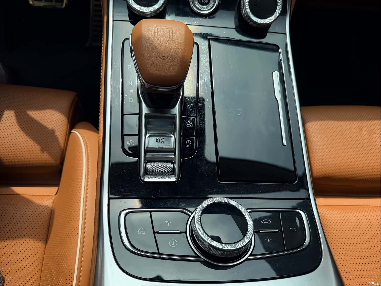 Hongqi H9, 2021 10