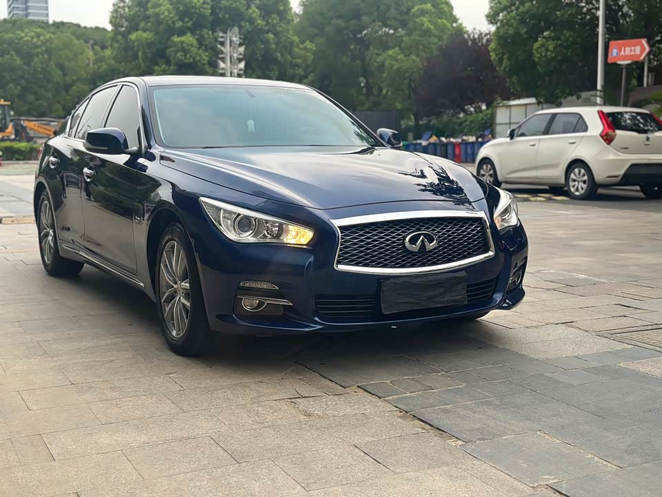 Infiniti Q50L Infiniti Q50L