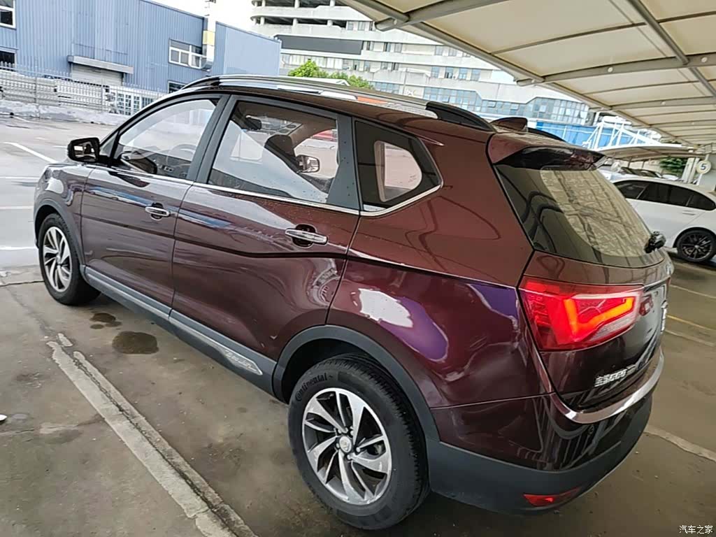 Wuling 560, 2016 все фото