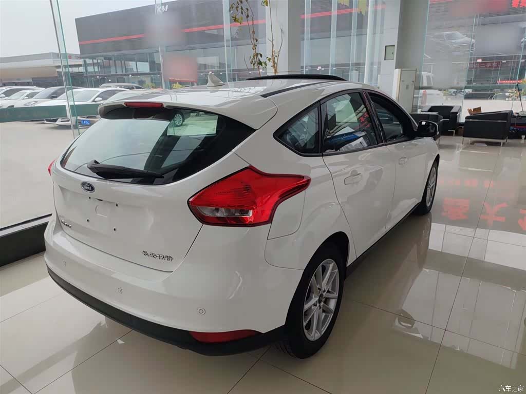 Ford Focus, 2018 7