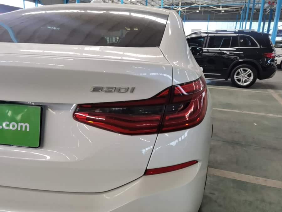 BMW 6 Series GT 2024, фото 8