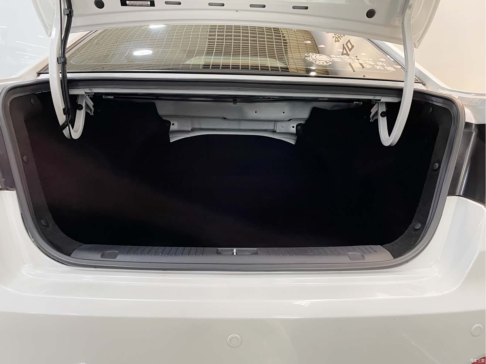 Changan Eado, 2017 27
