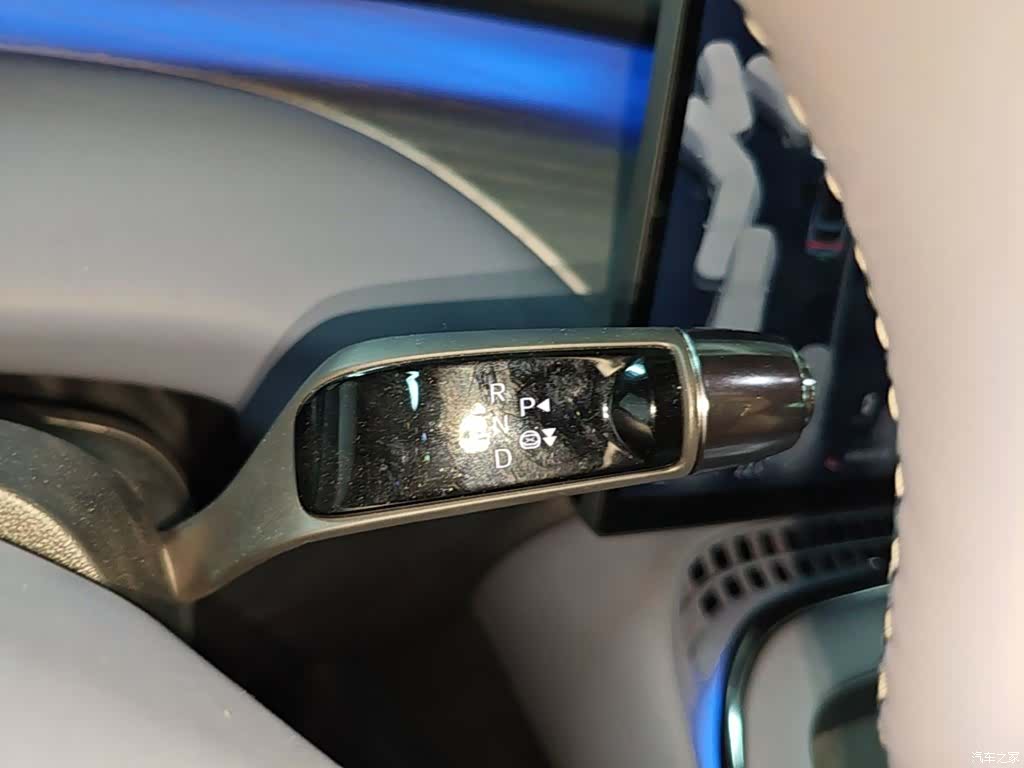 Xpeng G7, 2025 10