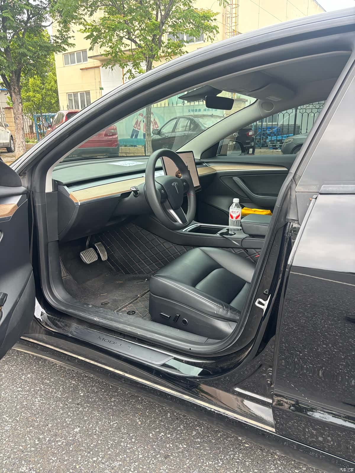 Tesla Model 3, 2023 все фото