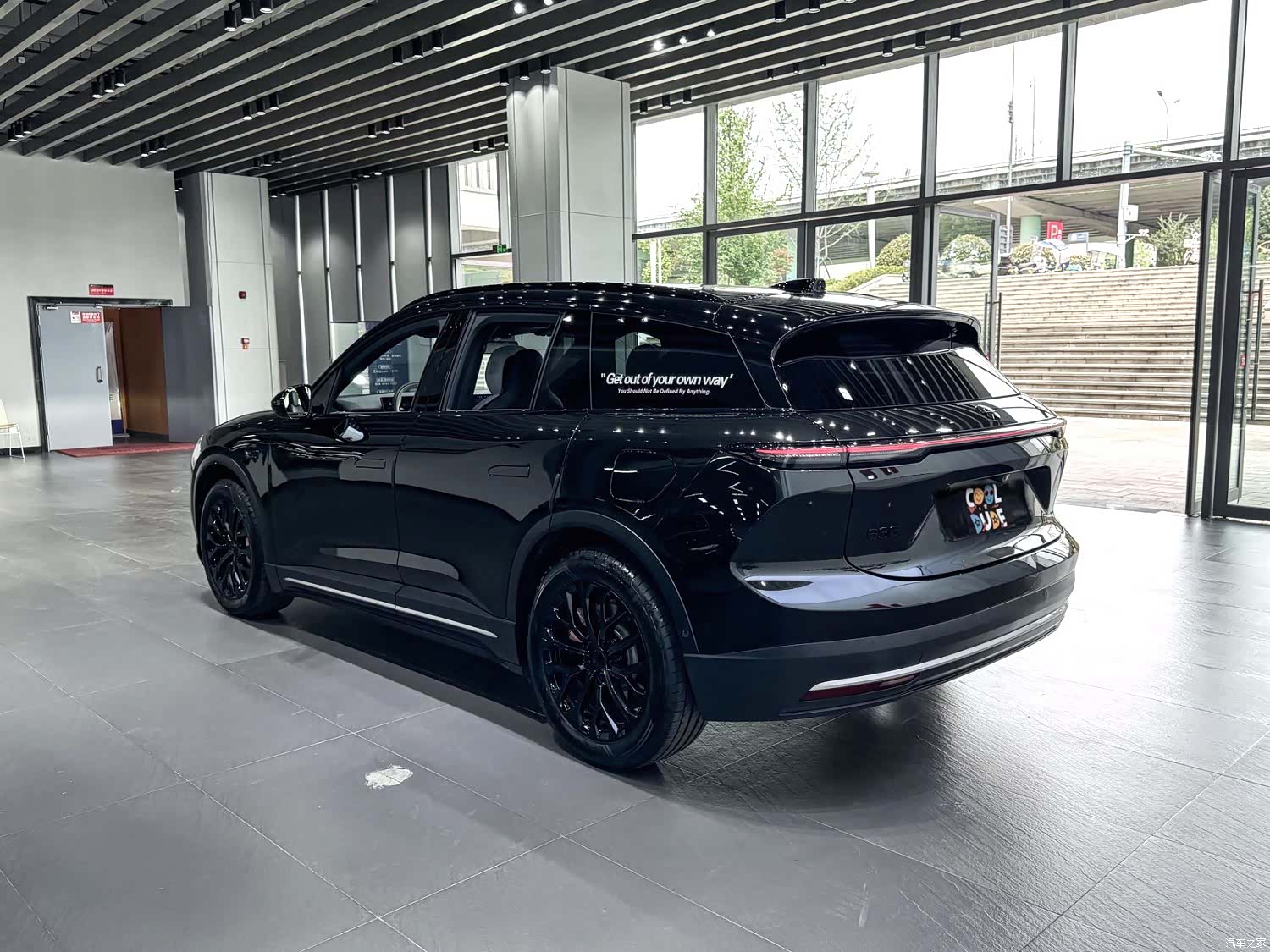 NIO ES6, 2024 9
