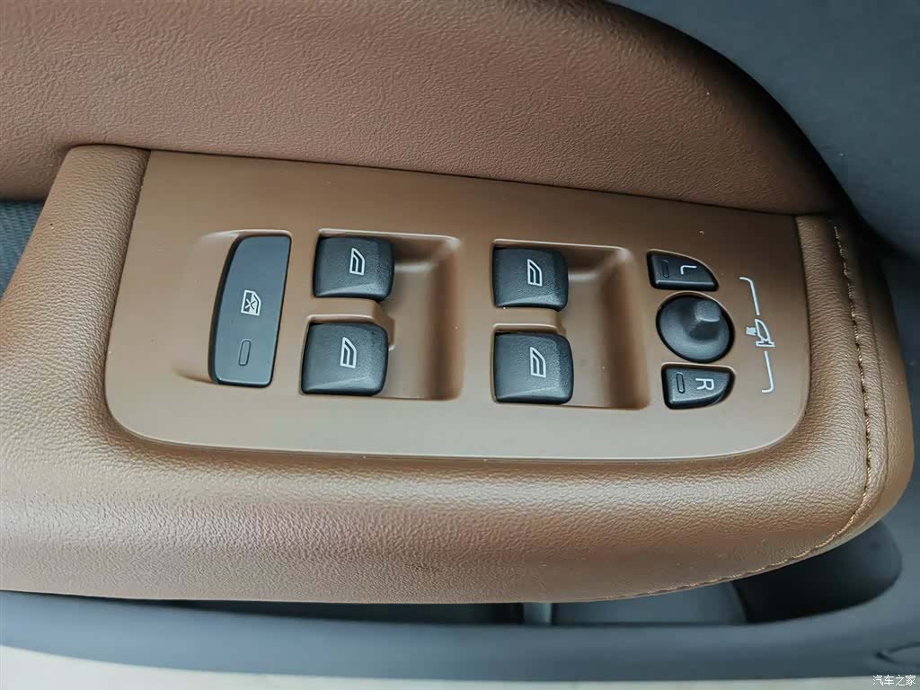 Volvo XC60, 2024 9