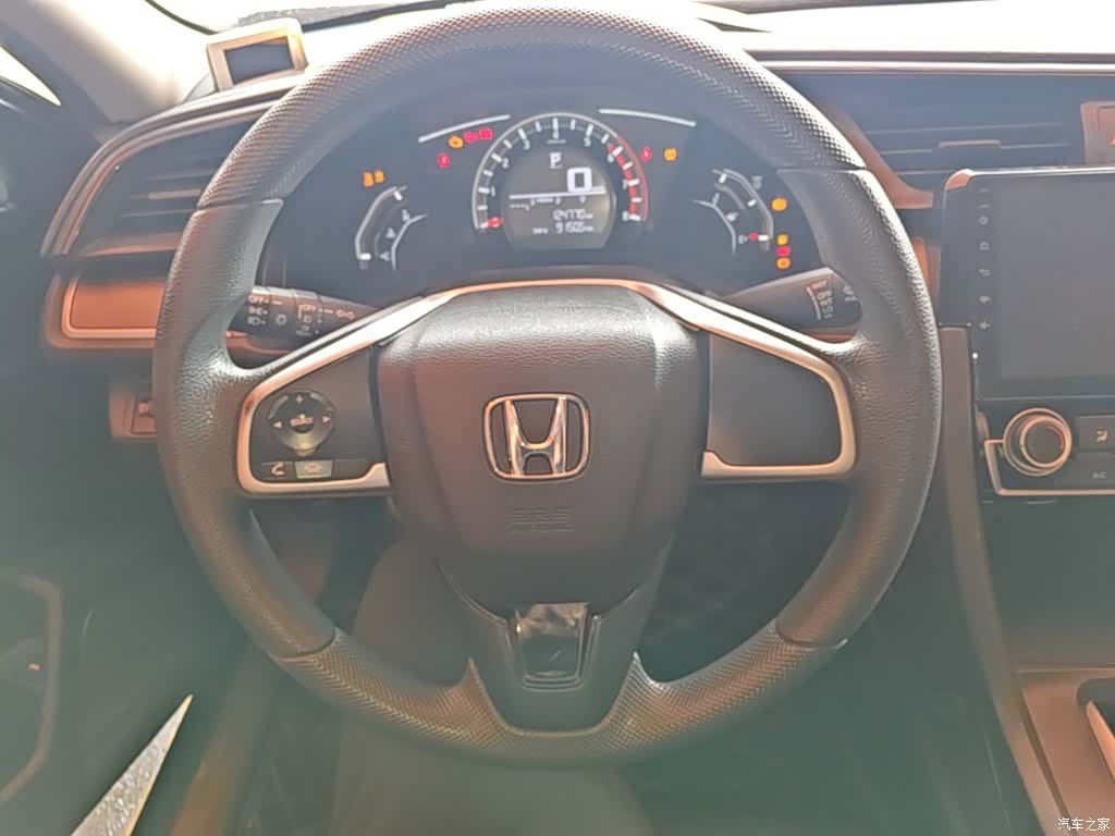 Honda Civic, 2018 11