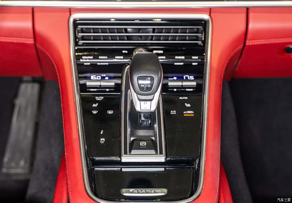 Porsche Panamera, 2023 16