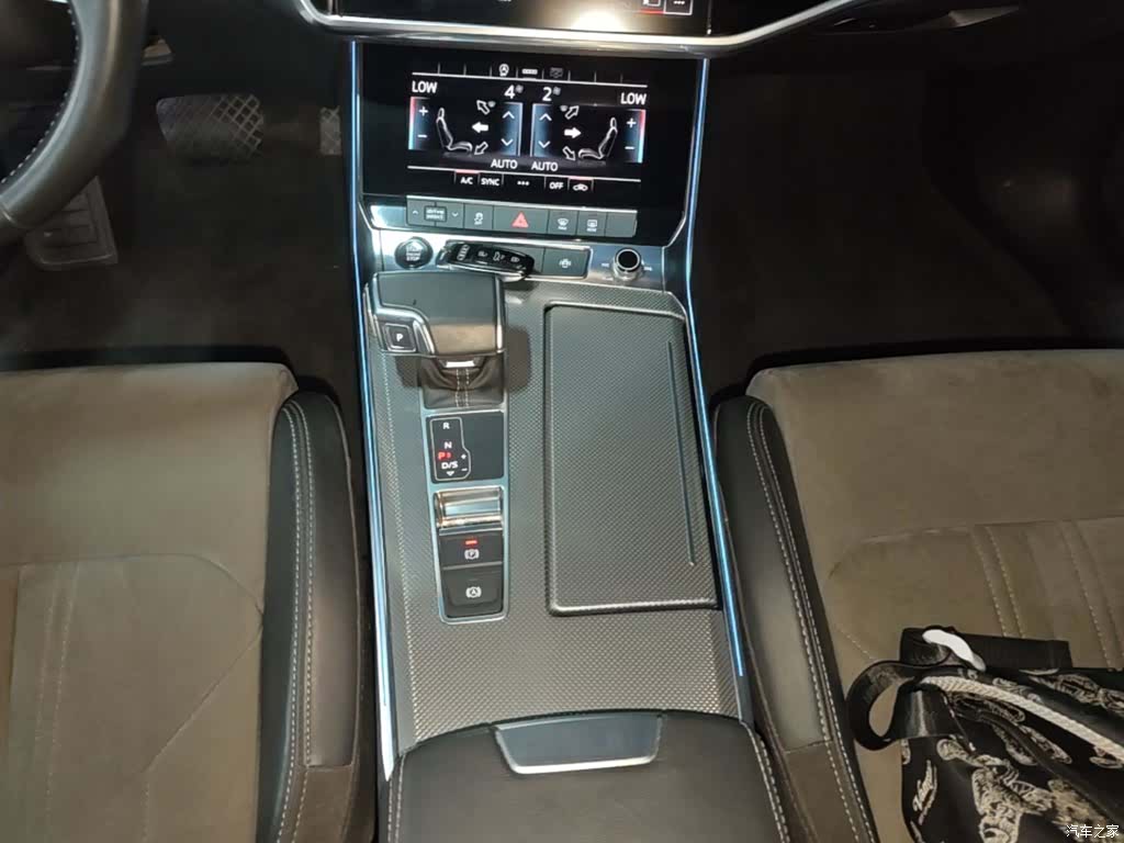 Audi A6L, 2020 14