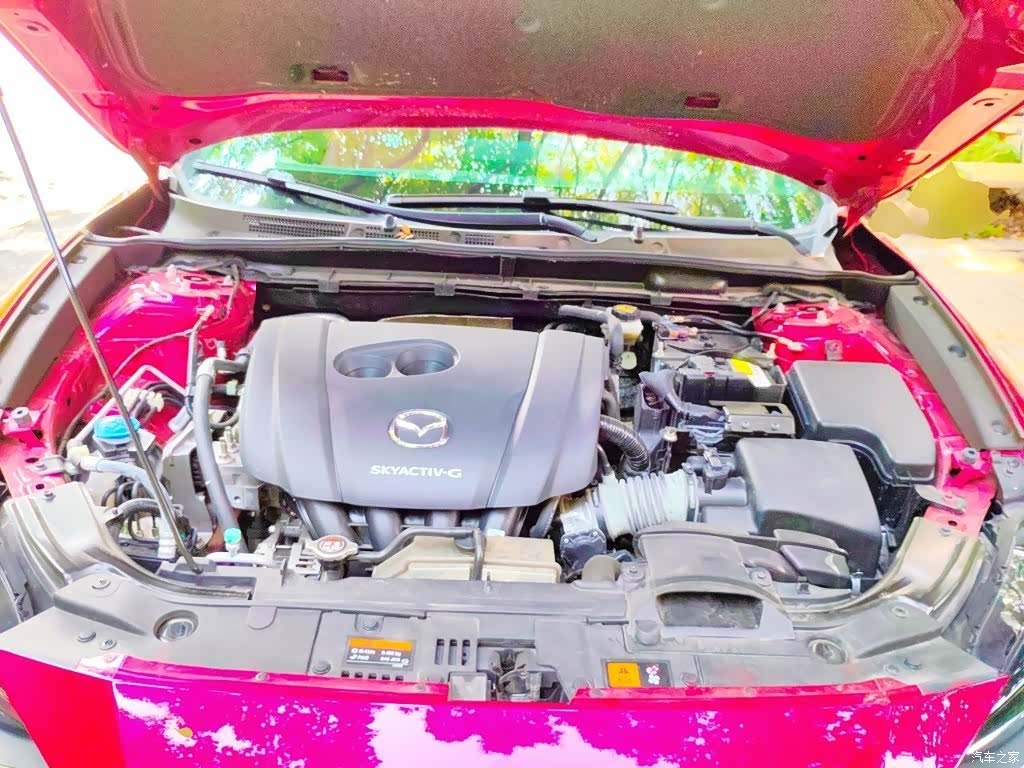 Mazda CX-4, 2021 11