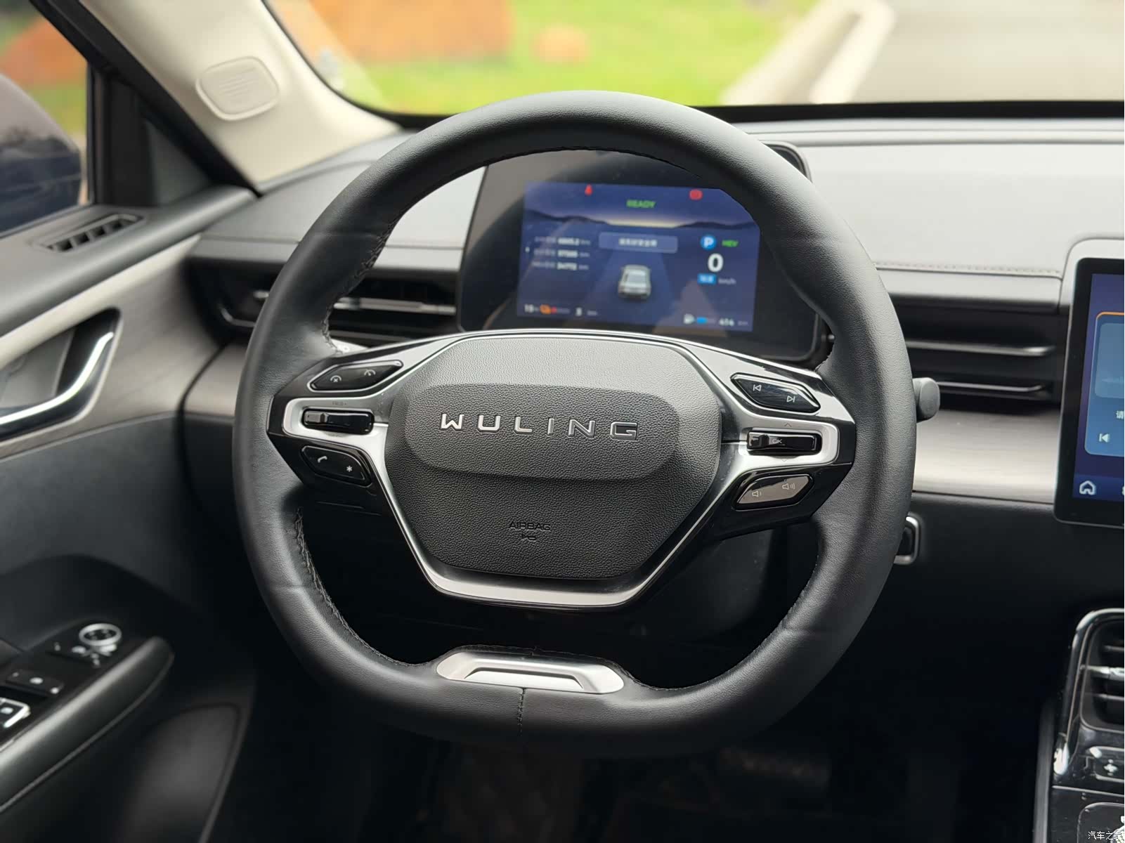 Wuling Starlight, 2023 18