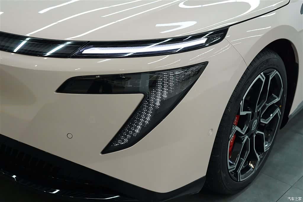 Nissan N7, 2025 все фото