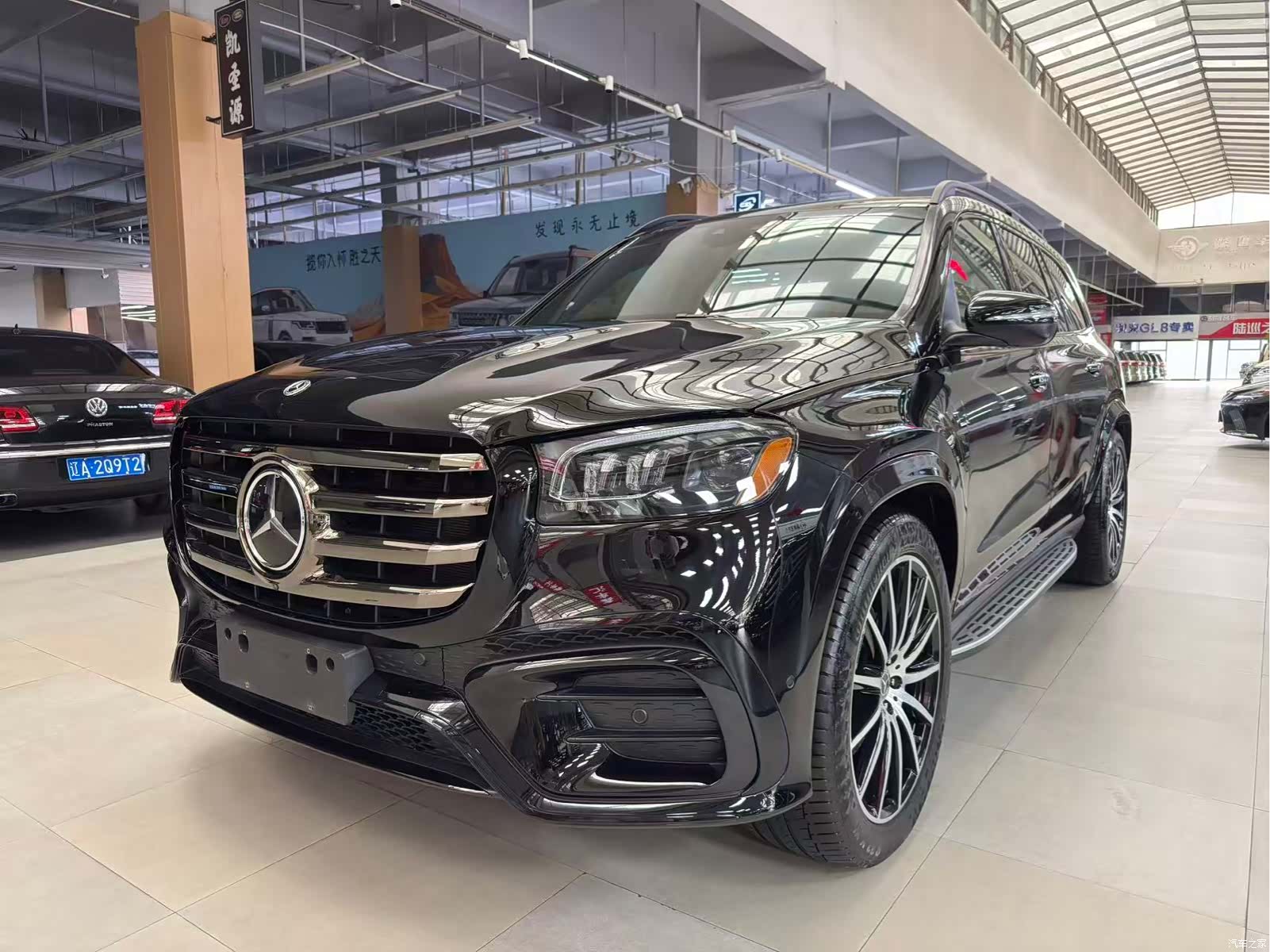 Mercedes-Benz GLS, 2025 1