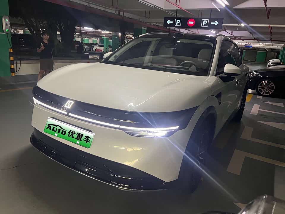 Zeekr 7X