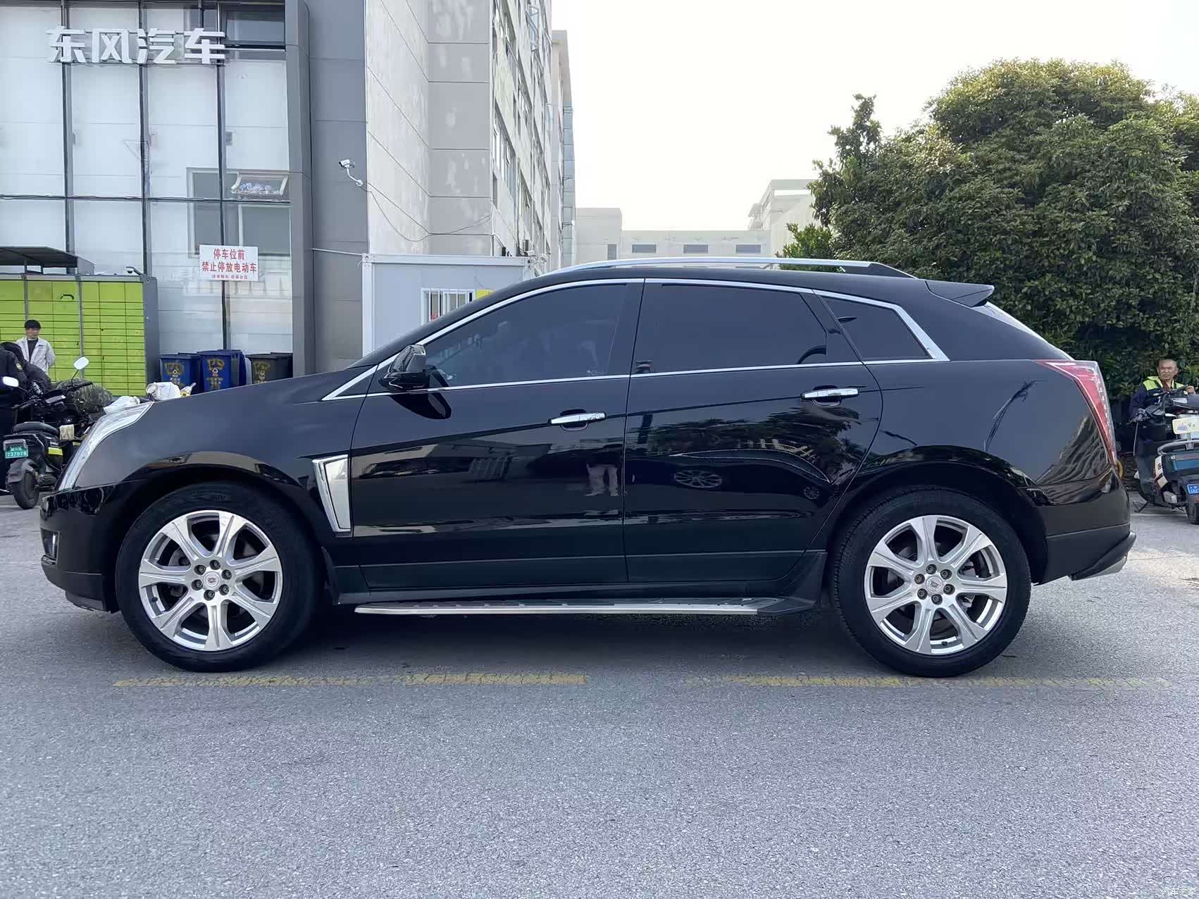 Cadillac SRX, 2013 все фото