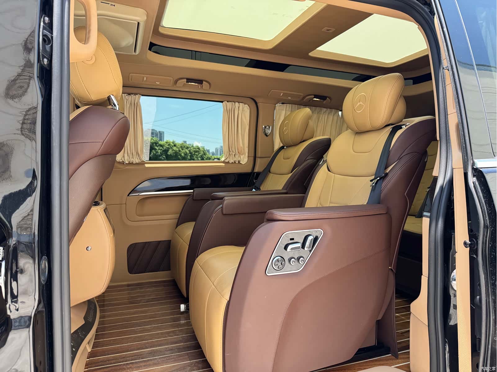 Mercedes-Benz V-Class, 2019 8
