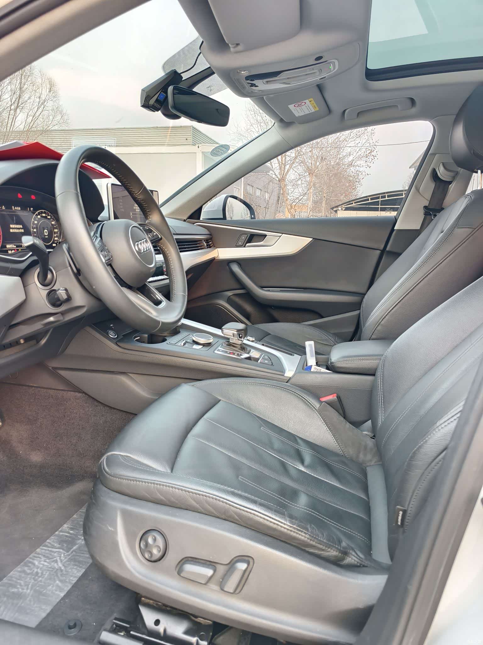 Audi A4L, 2019 7