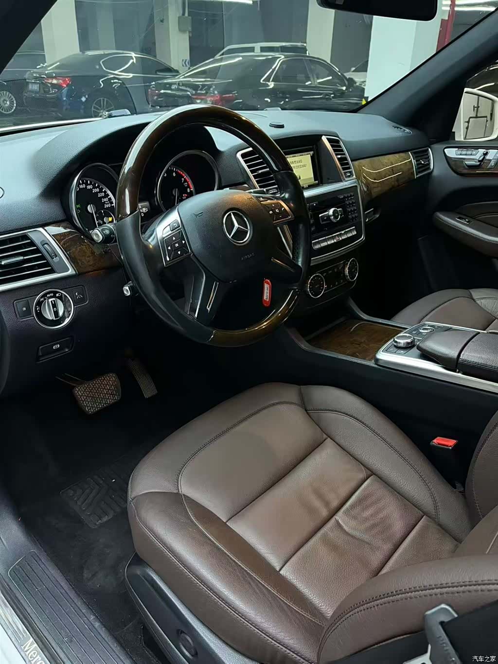 Mercedes-Benz M-Class, 2015 6