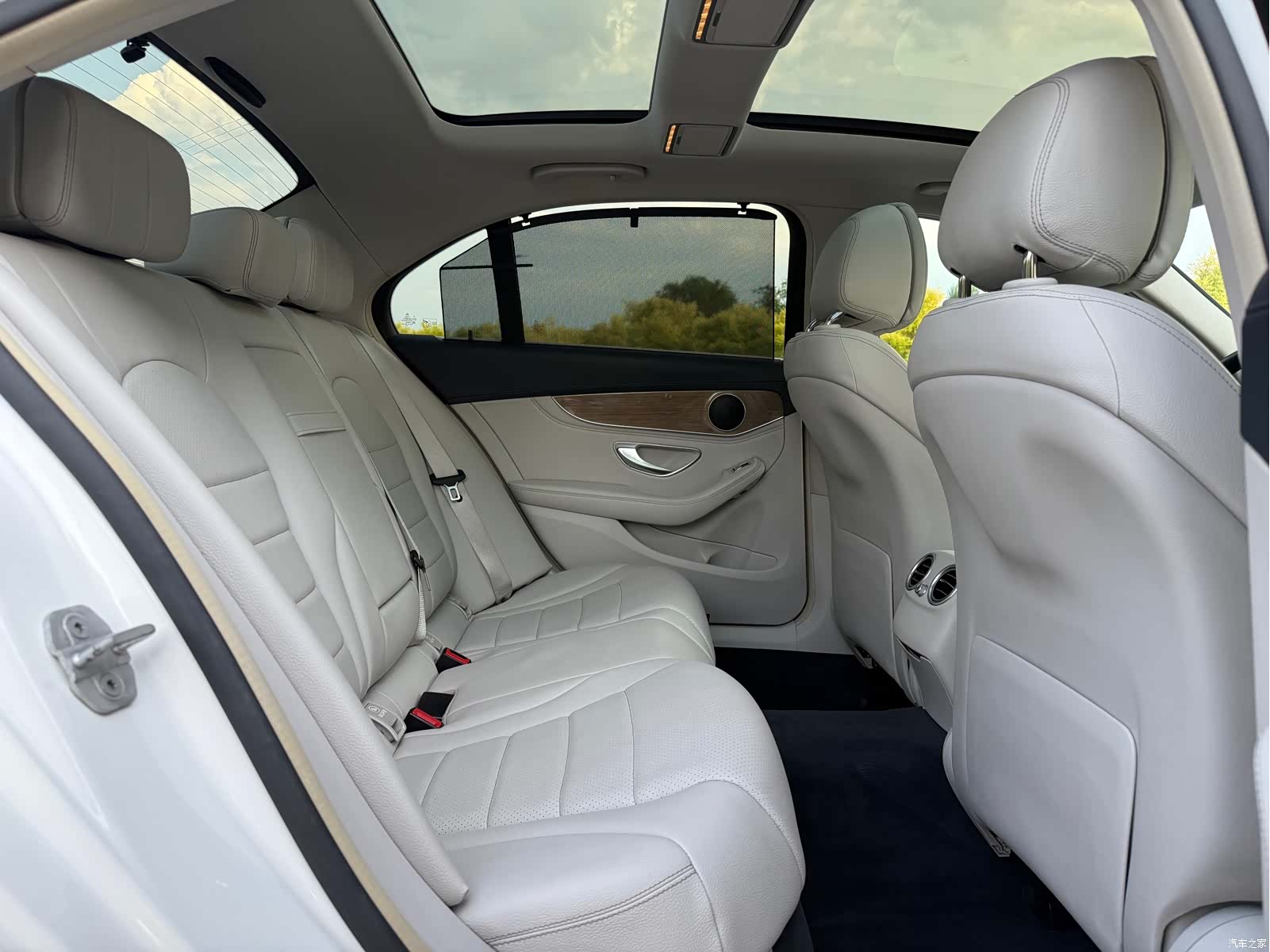 Mercedes-Benz C-Class, 2015 30