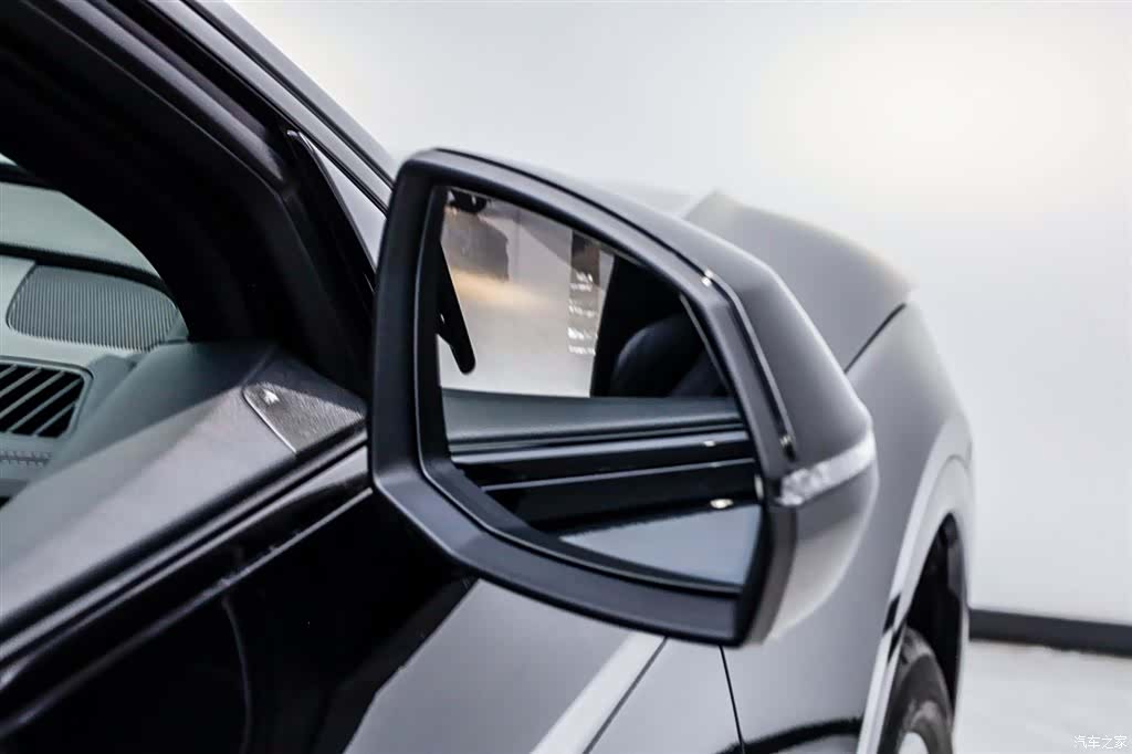 Audi Q5L, 2024 6