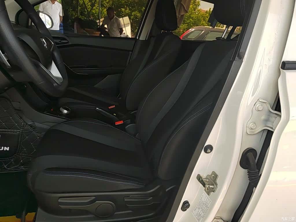 Wuling 310, 2018 15
