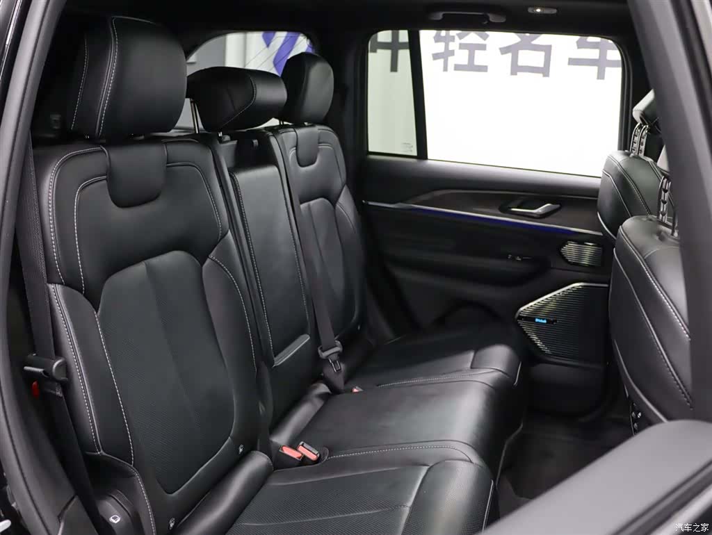 Jeep Grand Cherokee, 2025 23
