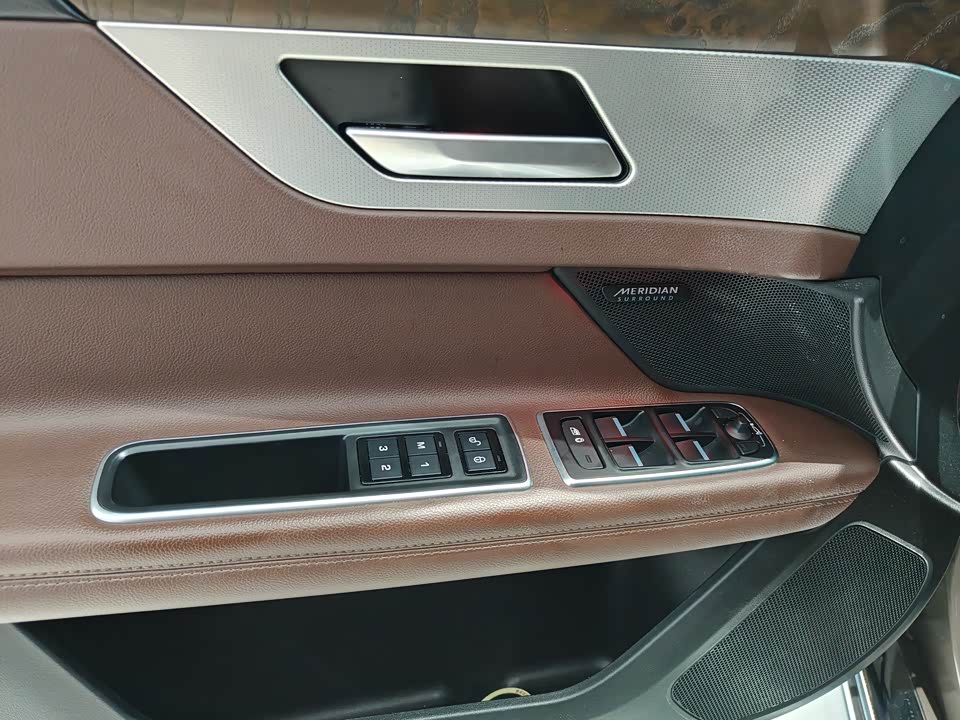Jaguar XFL Jaguar XFL