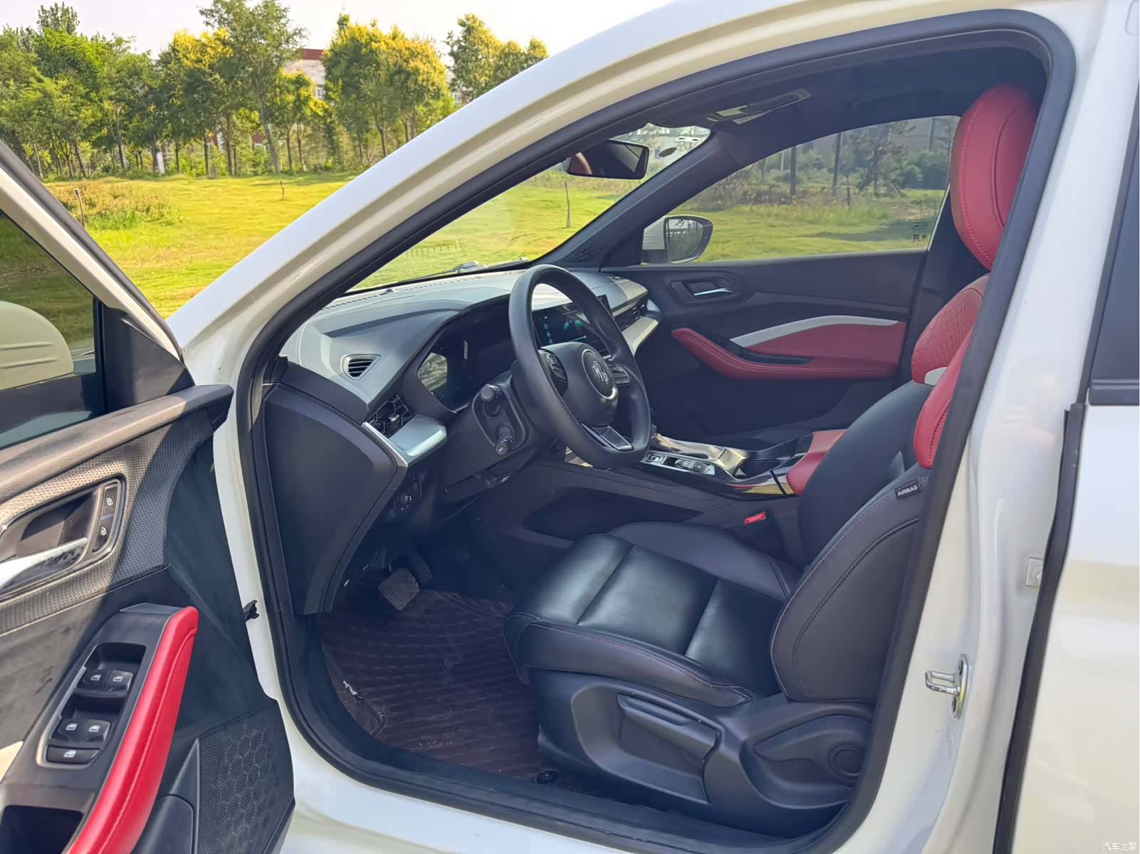 MG MG5, 2023 7