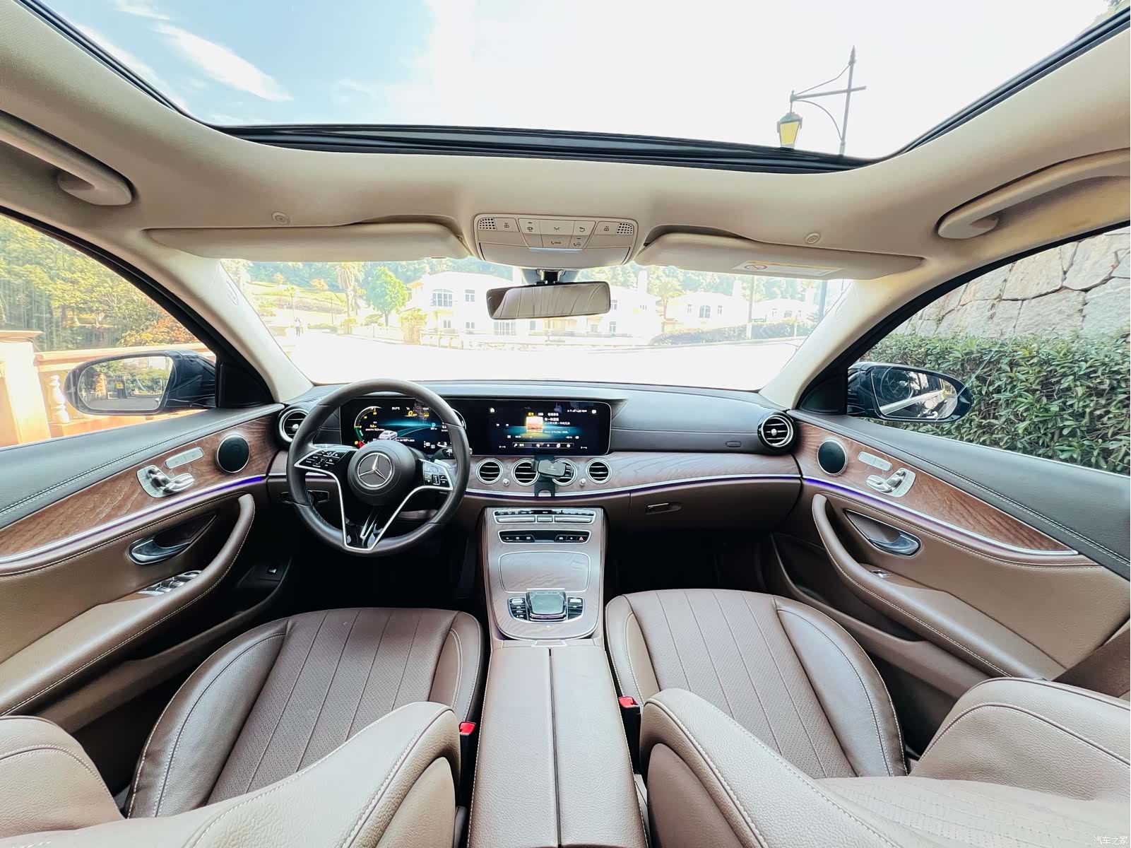 Mercedes-Benz E-Class, 2023 6