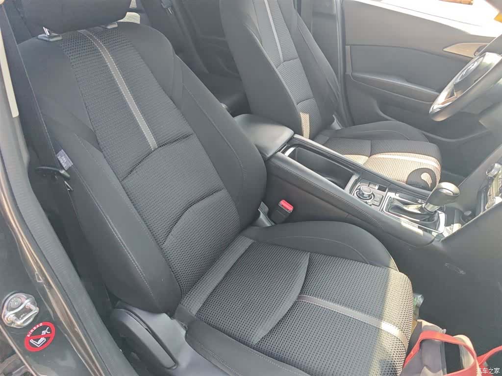 Mazda Mazda3, 2019 25