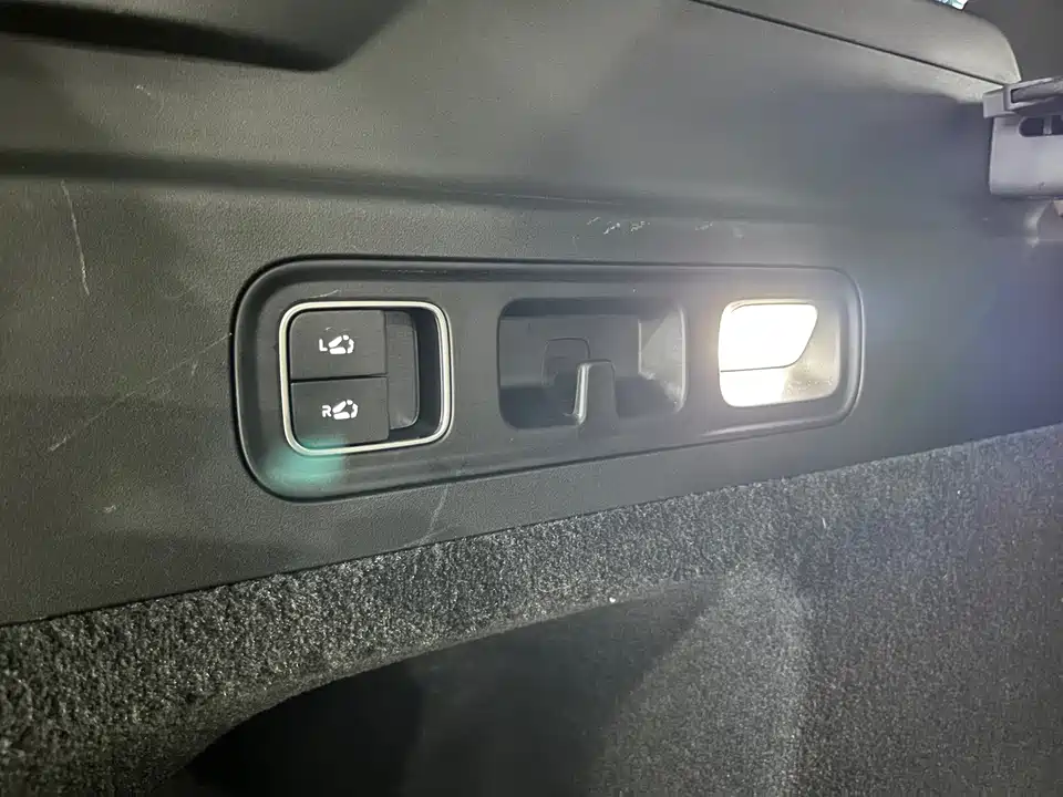 Li Auto Ideal L7