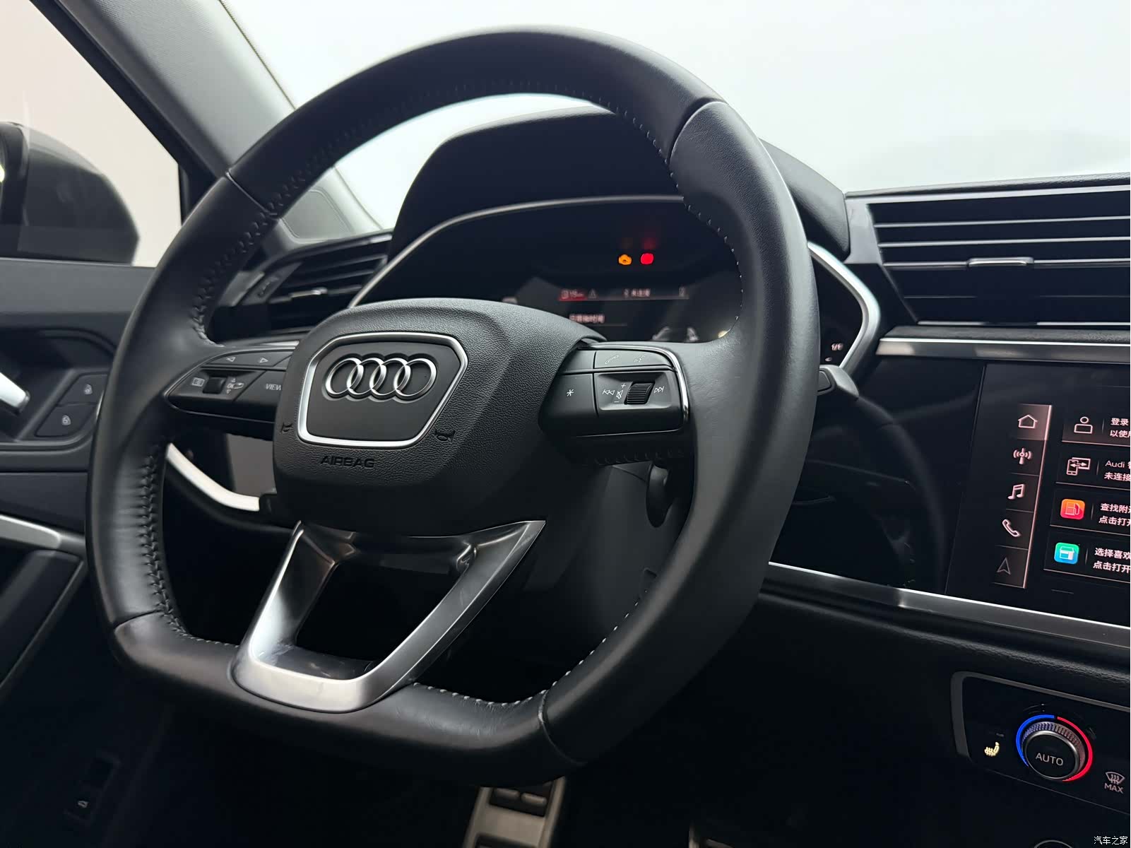Audi Q3, 2021 11