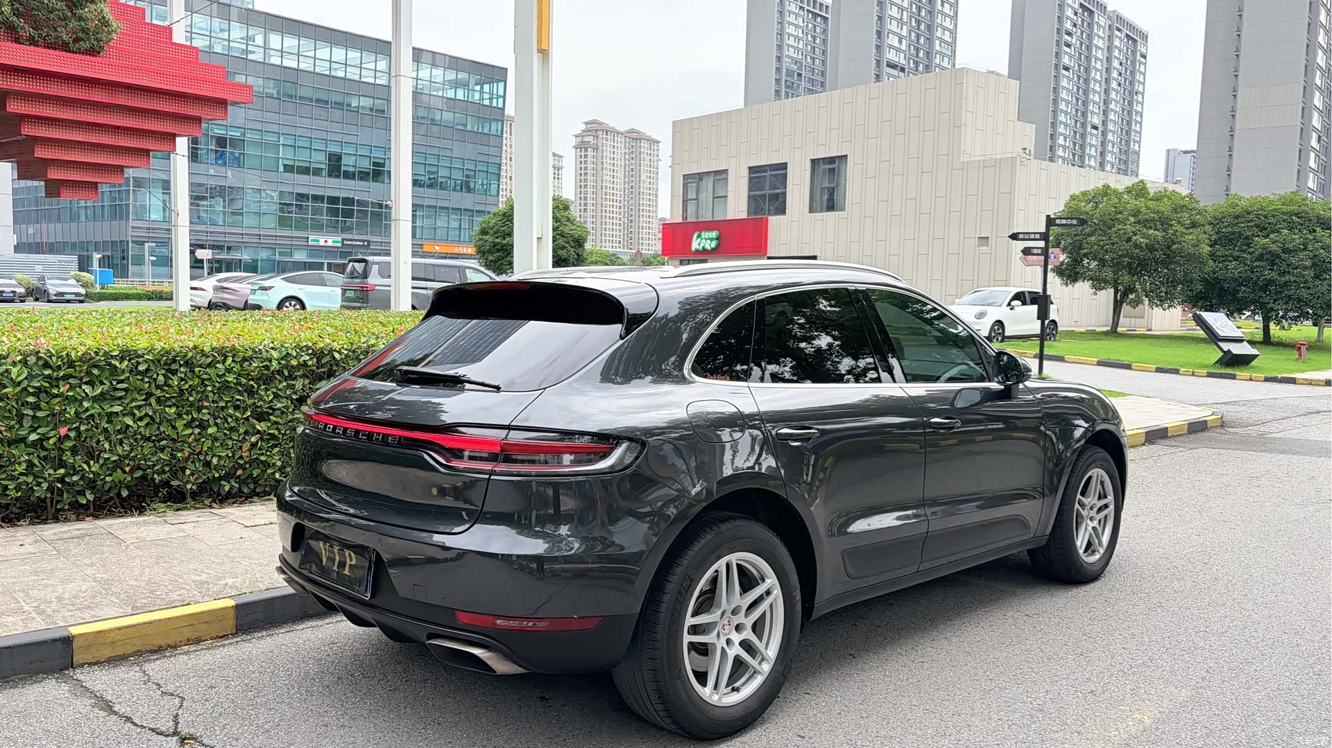 Porsche Macan, 2020 все фото