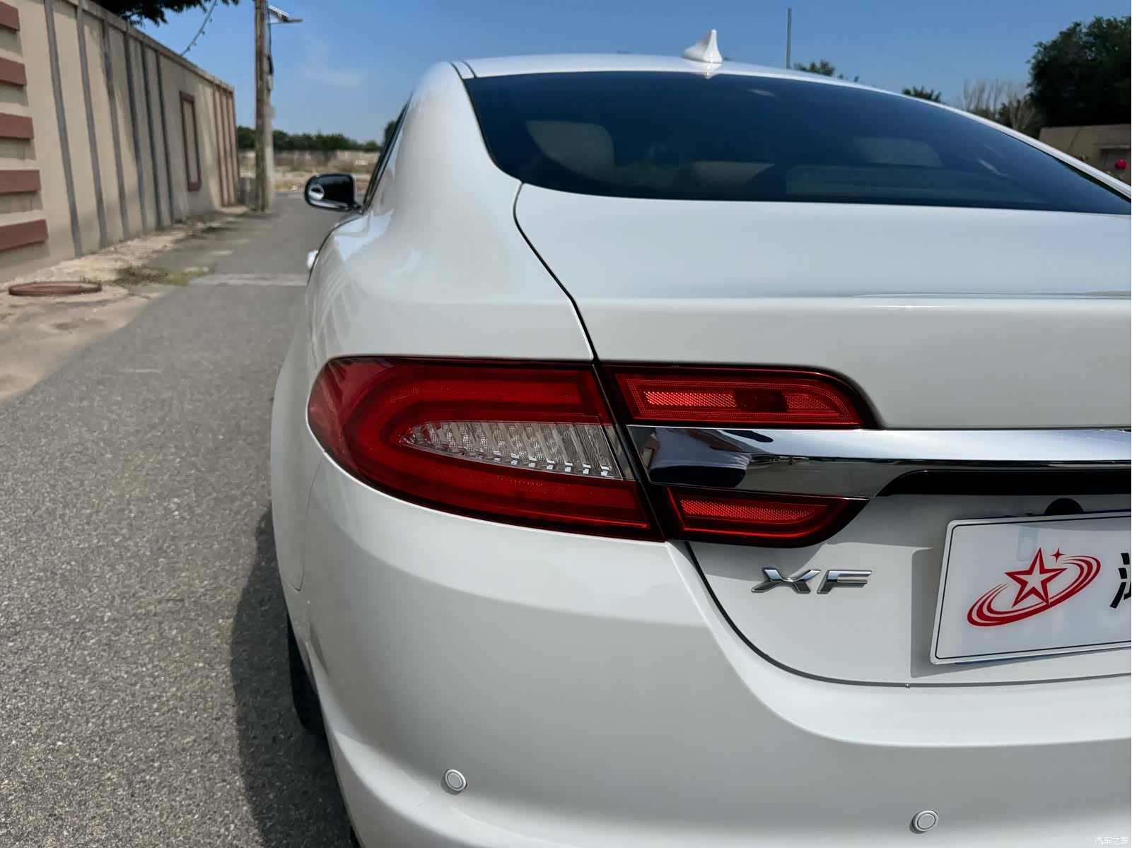 Jaguar XF, 2013 24