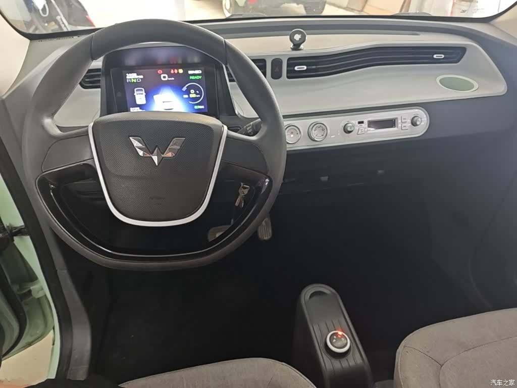 Wuling MINIEV, 2021 10