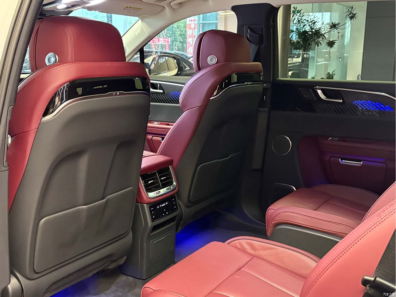 Hongqi E-HS9, 2023 16