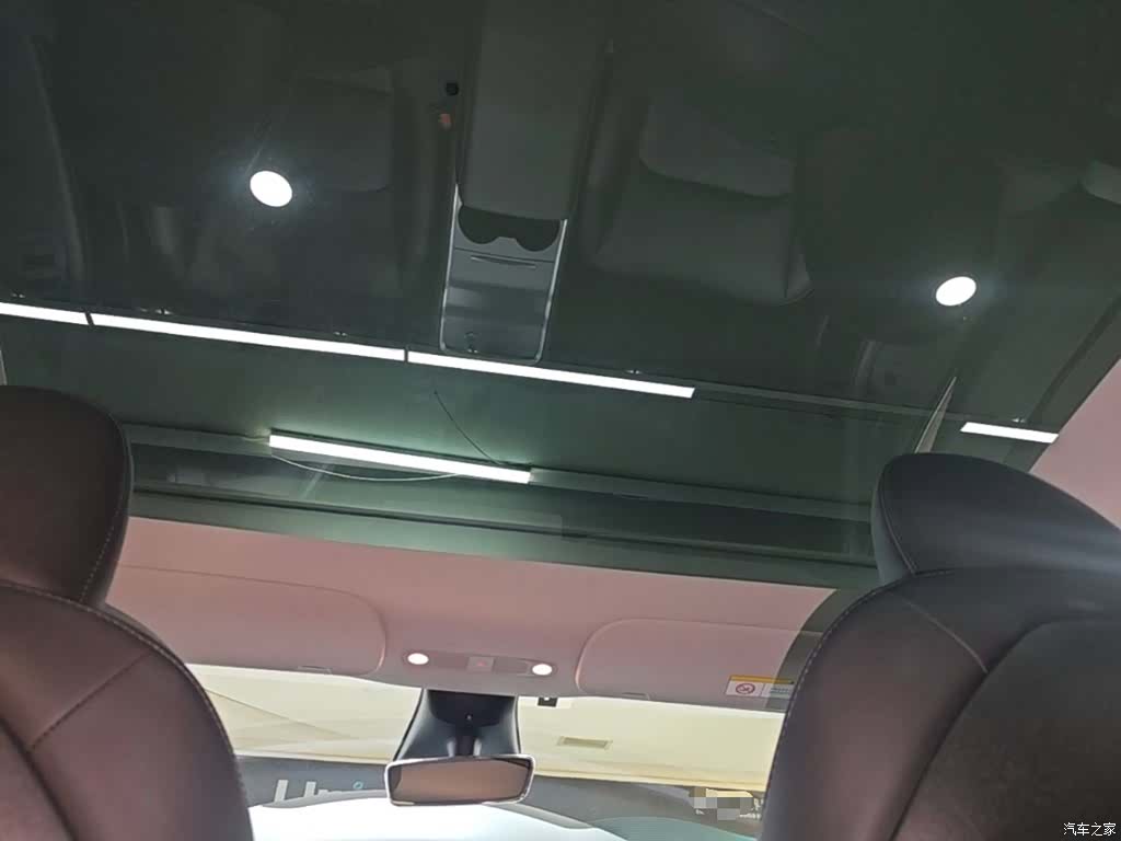 Tesla Model Y, 2022 18