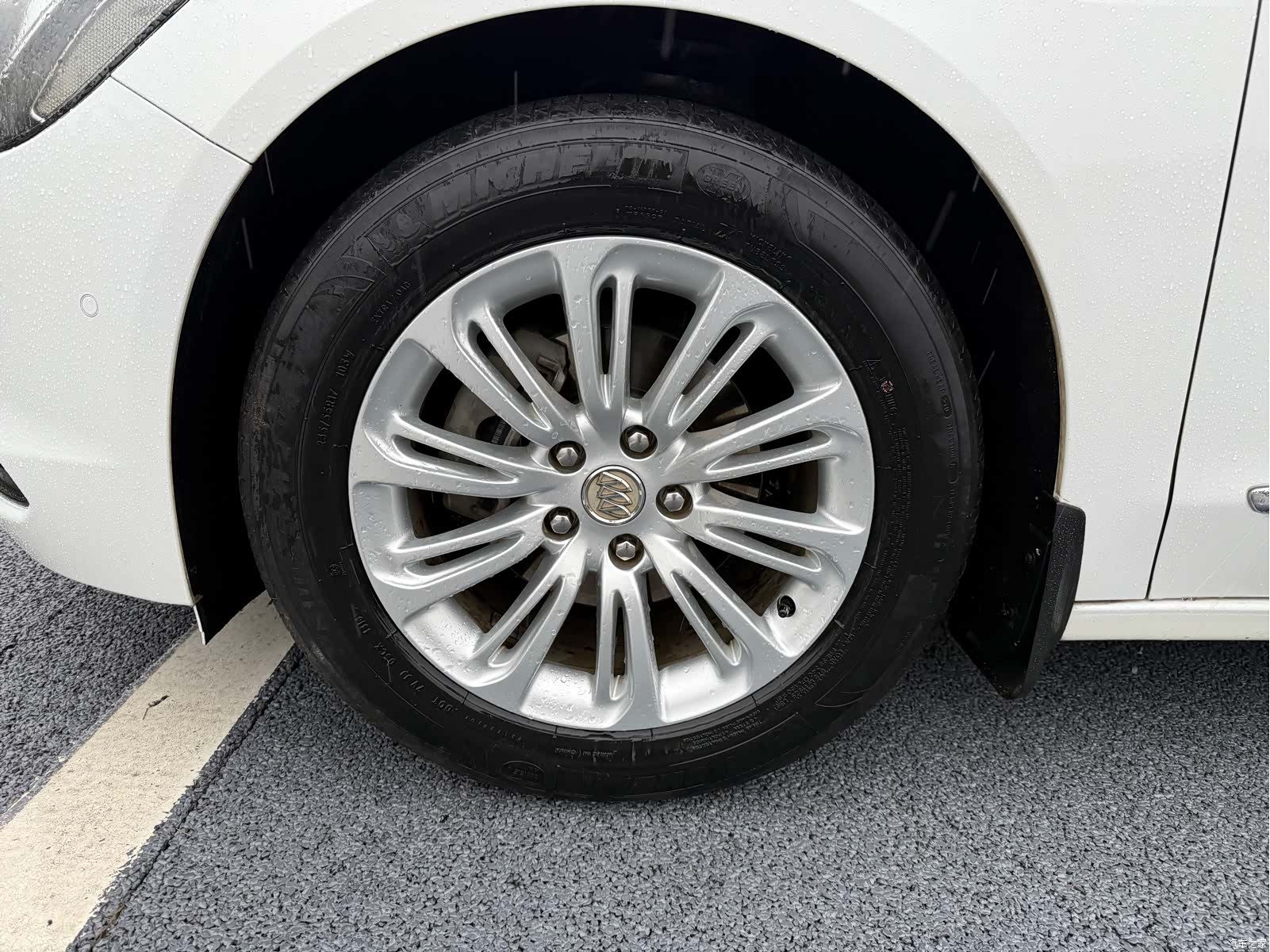 Buick LaCrosse, 2017 18