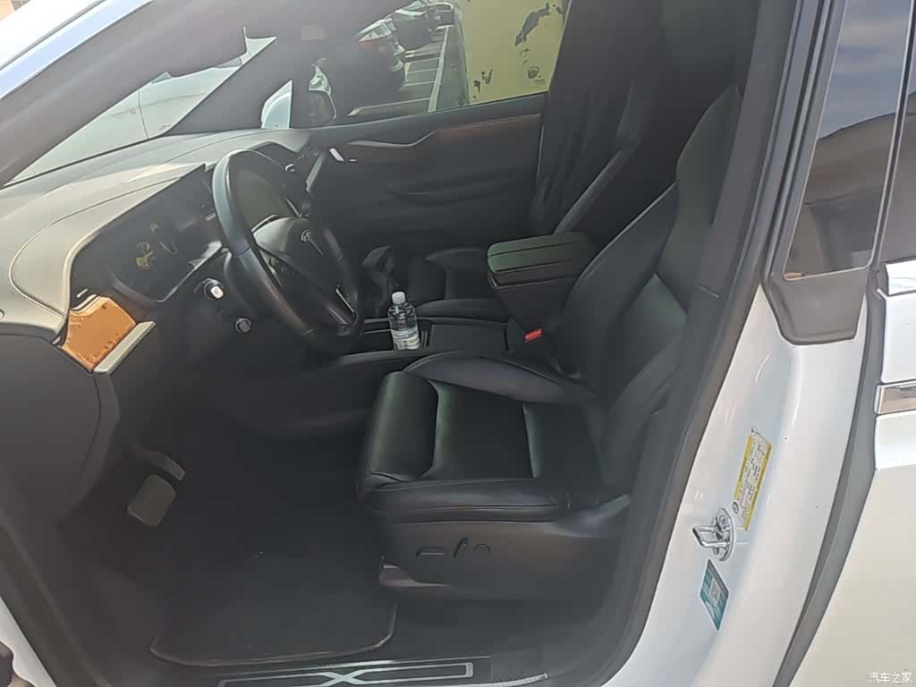 Tesla Model X, 2020 15