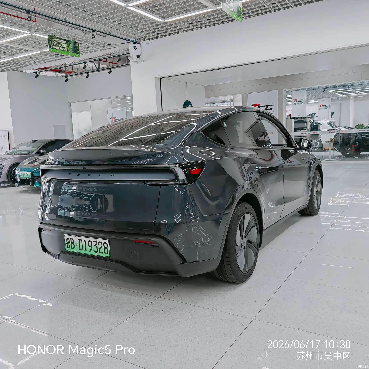 Tesla Model Y, 2025 20