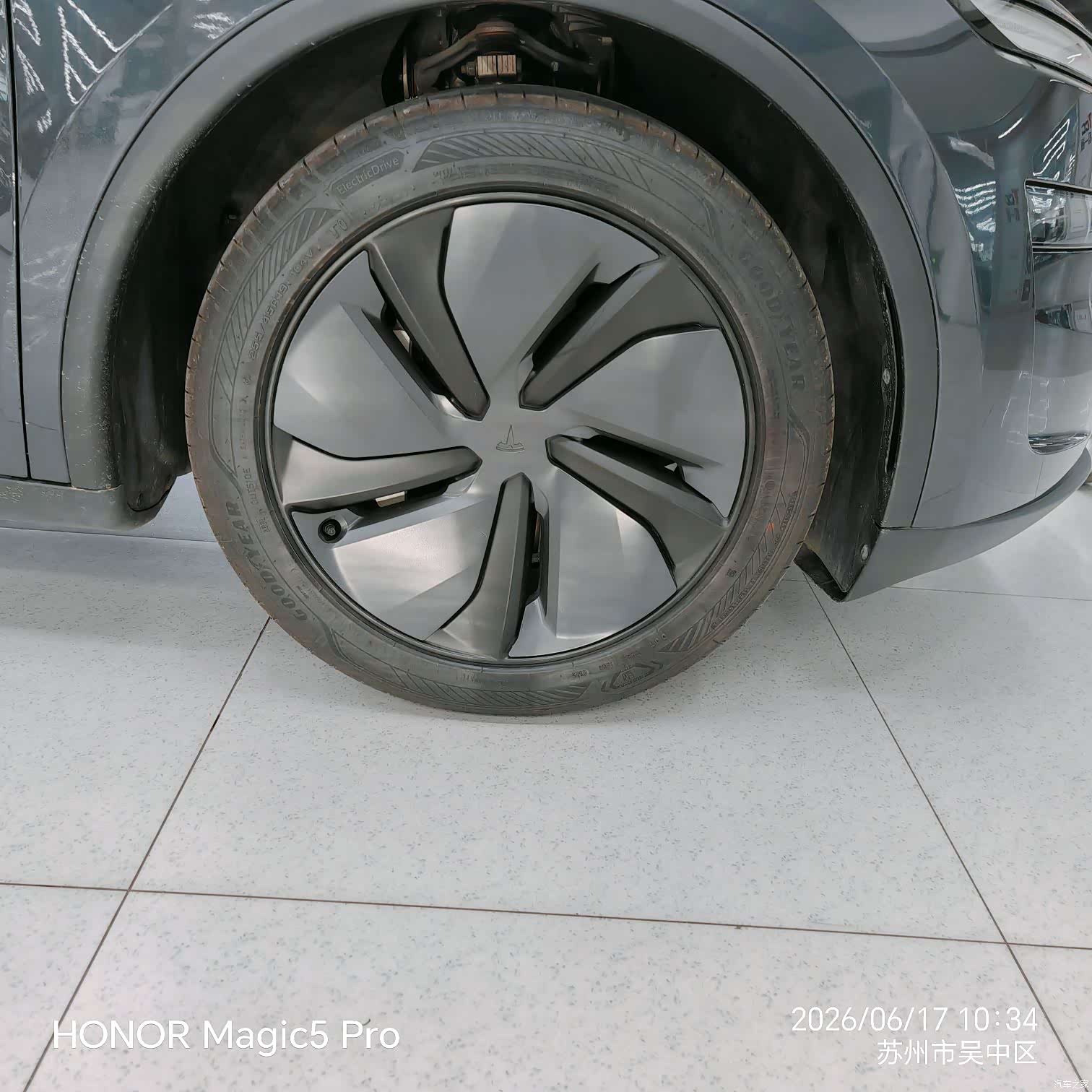 Tesla Model Y, 2025 17