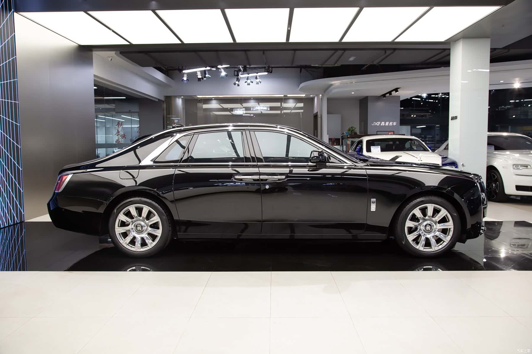 Rolls-Royce Ghost, 2024 11