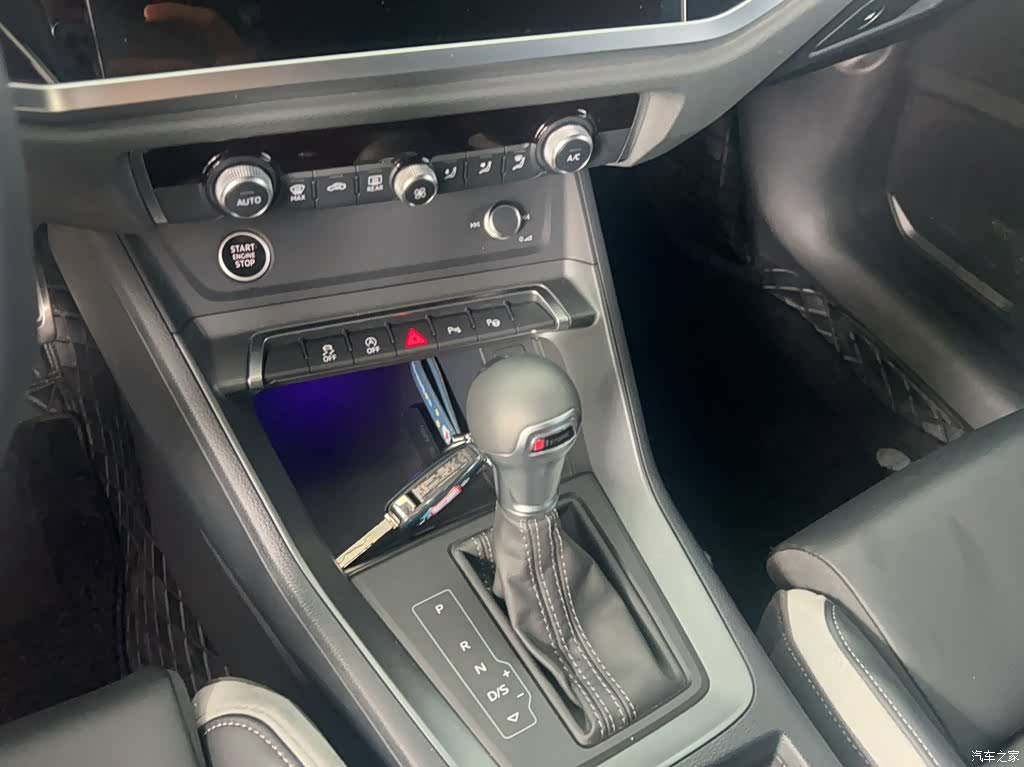 Audi Q3, 2024 8