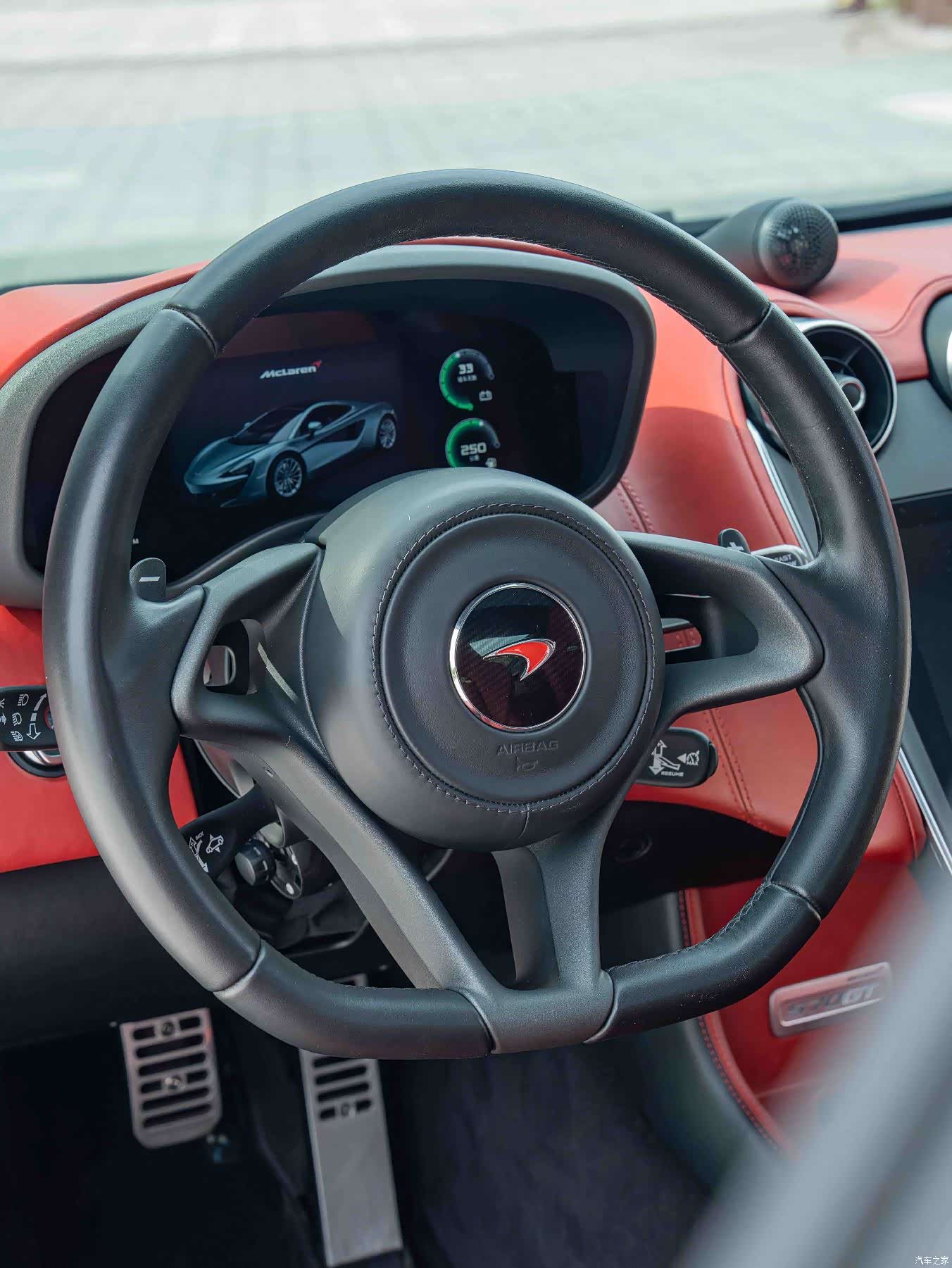 McLaren GT, 2018 13