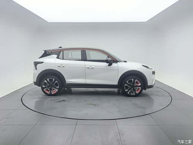 Lynk & Co 02, 2021 6
